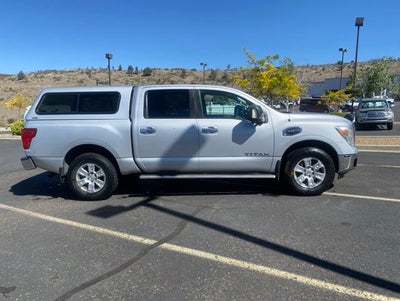 2017 Nissan Titan SV