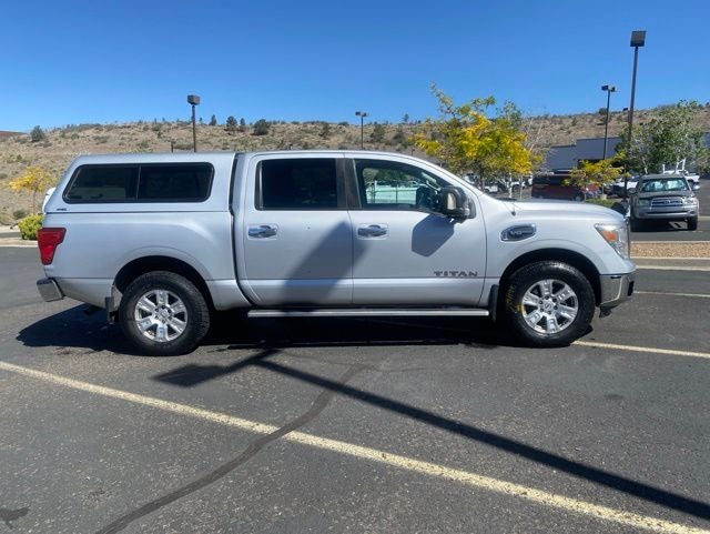 2017 Nissan Titan SV