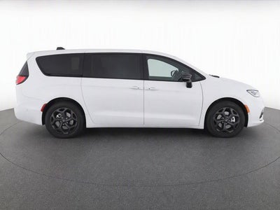 2023 Chrysler Pacifica Hybrid Limited