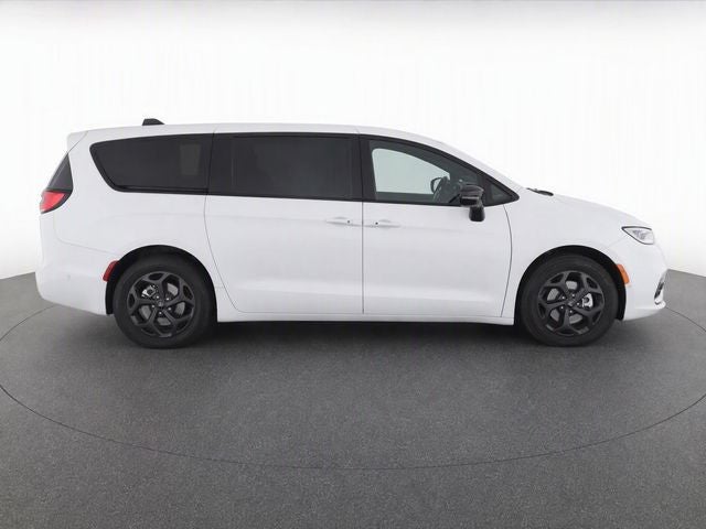 2023 Chrysler Pacifica Hybrid Limited