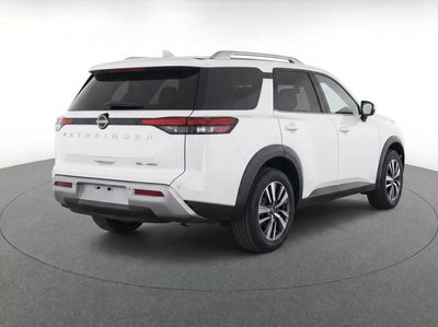 2022 Nissan Pathfinder SL