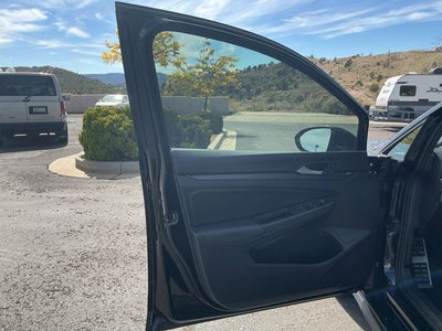 2024 Volkswagen Golf GTI SE