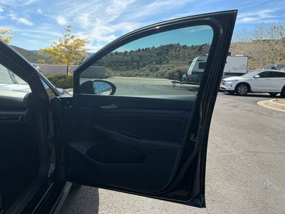 2024 Volkswagen Golf GTI SE
