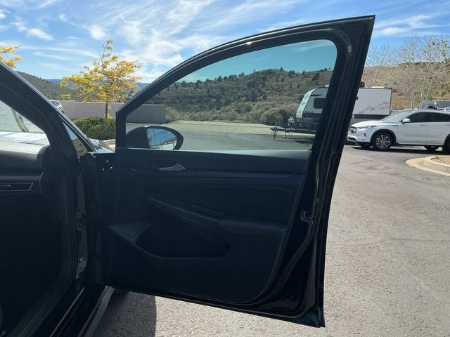 2024 Volkswagen Golf GTI SE