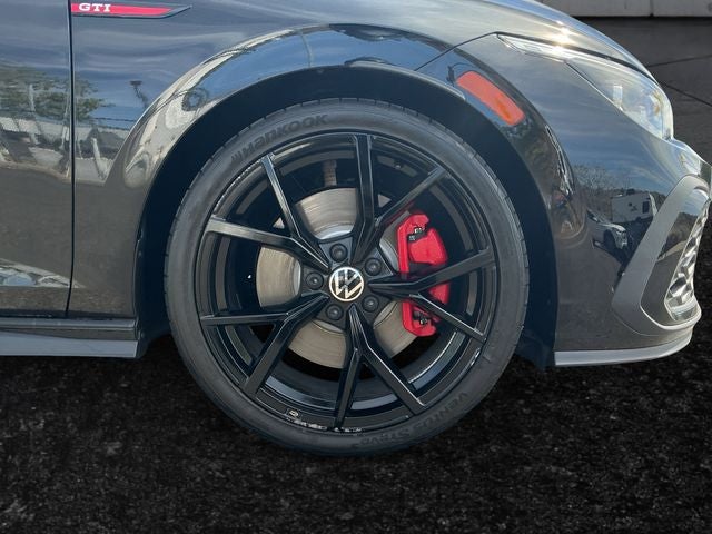 2024 Volkswagen Golf GTI SE
