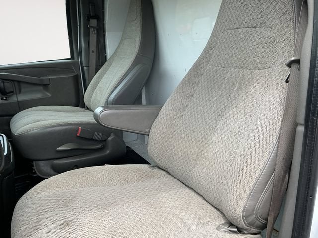 2022 Chevrolet Express Cutaway 3500 Work Van