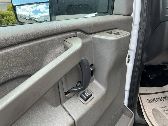 2022 Chevrolet Express Cutaway 3500 Work Van
