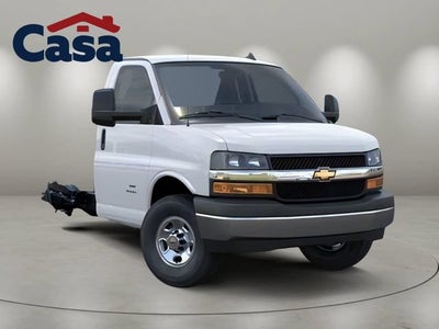 2025 Chevrolet Express Cutaway 3500 1WT