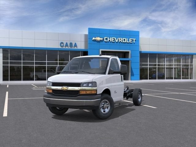 2025 Chevrolet Express Cutaway 3500 1WT