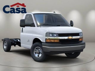 2025 Chevrolet Express Cutaway 3500 1WT