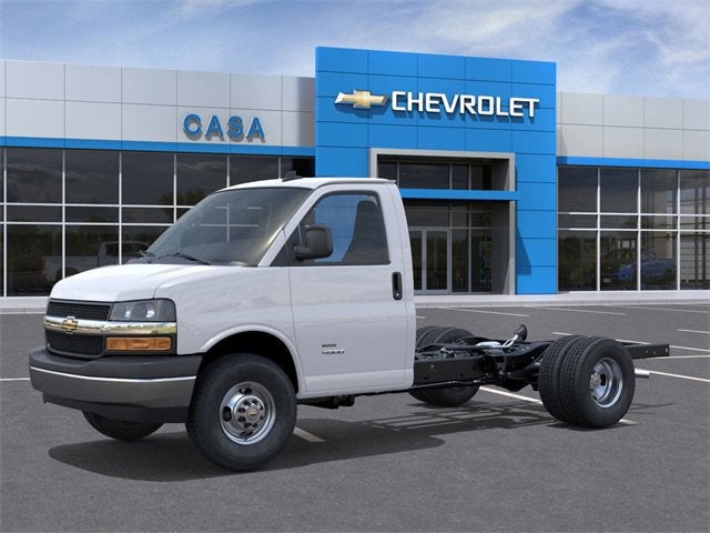 2025 Chevrolet Express Cutaway 3500 1WT