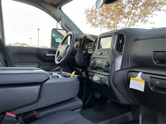 2025 Chevrolet Silverado 3500 HD Chassis Cab Work Truck