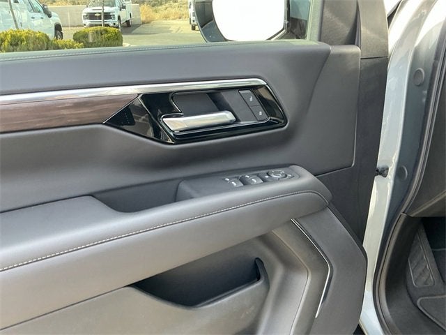 2025 Chevrolet Tahoe LS