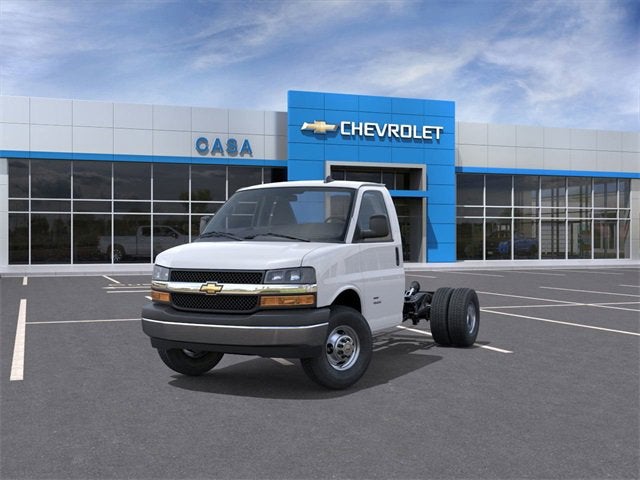 2026 Chevrolet Express Cutaway 3500 1WT