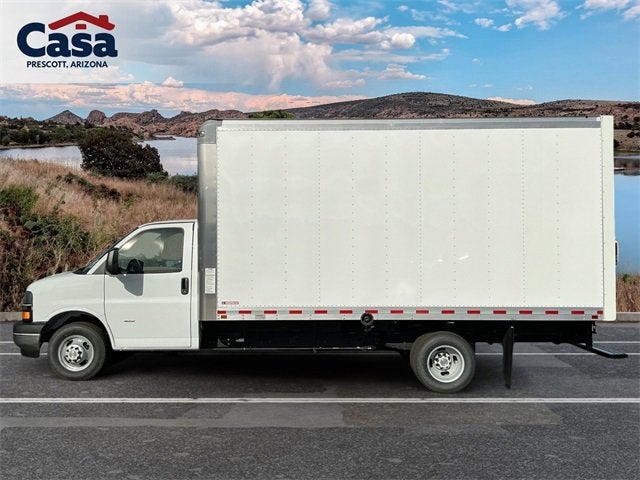 2025 Chevrolet Express Cutaway 3500 1WT