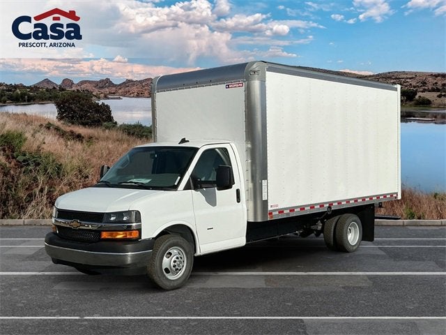 2025 Chevrolet Express Cutaway 3500 1WT
