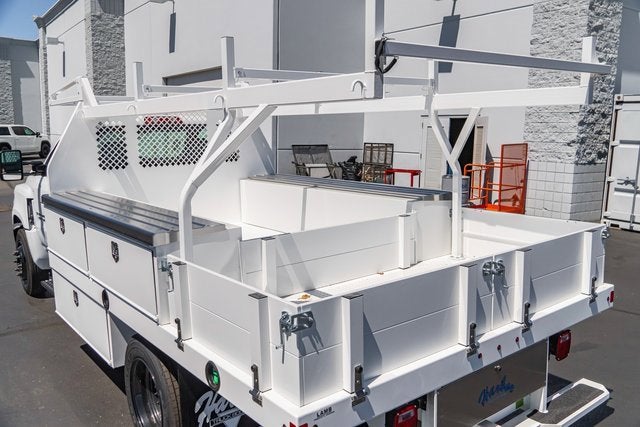 2024 Chevrolet Silverado 5500 HD Work Truck