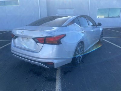 2021 Nissan Altima SV FWD