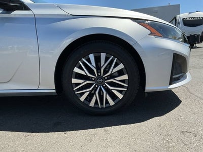 2024 Nissan Altima SV FWD