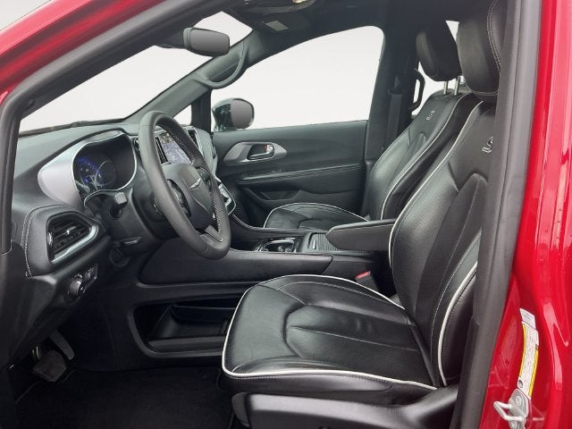 2025 Chrysler Pacifica Limited - Photo 9