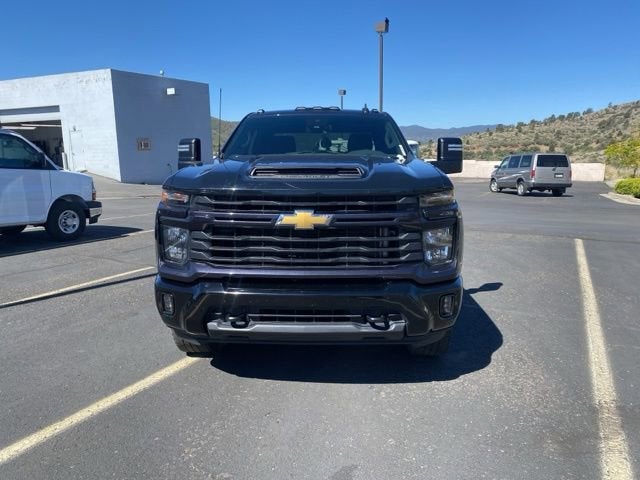 2024 Chevrolet Silverado HD Custom 4WD Crew Cab Standard Box's photo