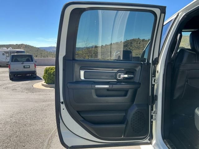 2018 RAM 3500 Limited Crew Cab 4x4 6'4" Box