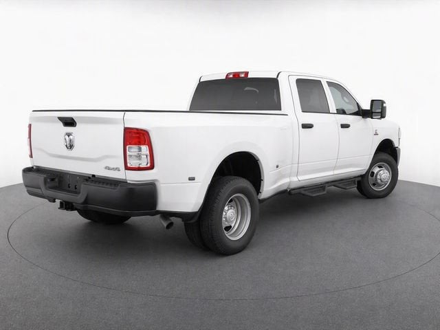 2024 RAM 3500 Tradesman Crew Cab 4x4 8' Box