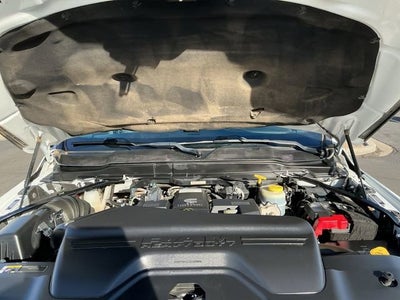 2020 RAM 3500 Laramie Crew Cab 4x4 8' Box