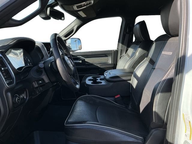 2020 RAM 3500 Laramie Crew Cab 4x4 8' Box