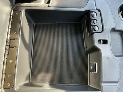 2020 RAM 3500 Laramie Crew Cab 4x4 8' Box