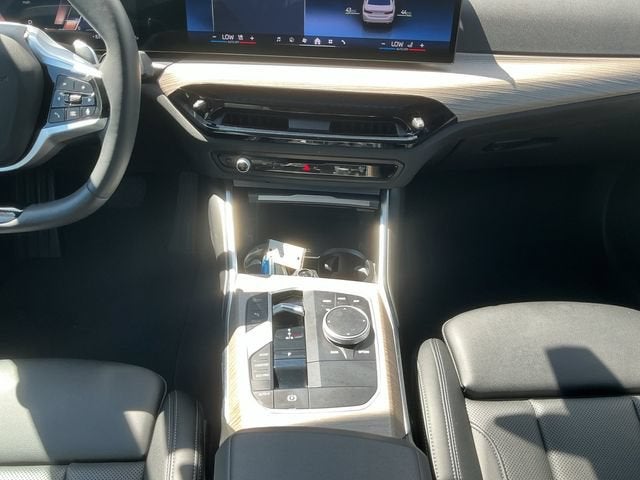 2025 BMW 3 Series 330i