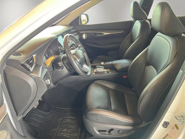 2023 INFINITI QX50 LUXE AWD