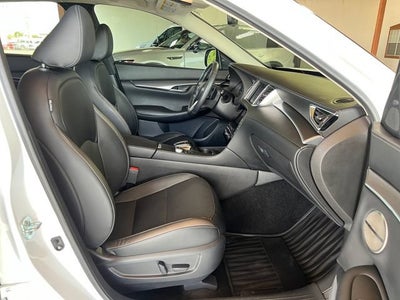 2023 INFINITI QX50 LUXE AWD