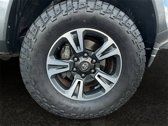 2017 Toyota Tacoma TRD Sport