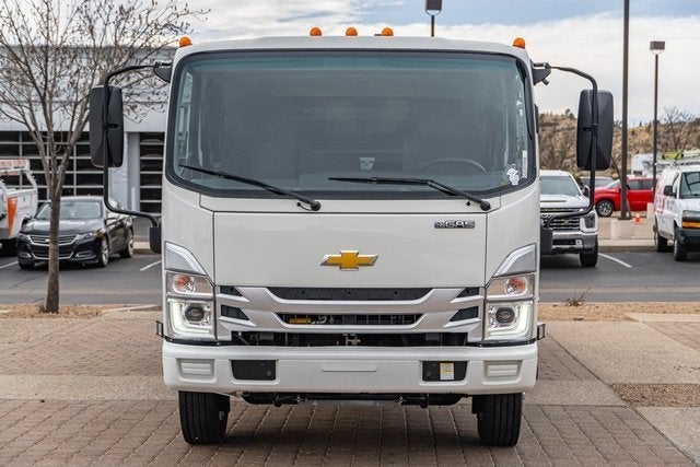 2024 Chevrolet Low Cab Forward 4500 Base