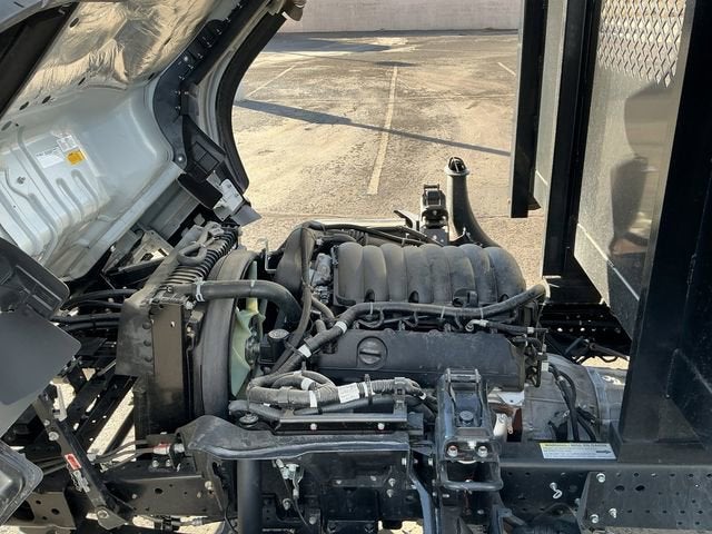 2025 Chevrolet Low Cab Forward 5500 XG 1WT