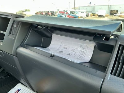 2025 Chevrolet Low Cab Forward 5500 XG 1WT