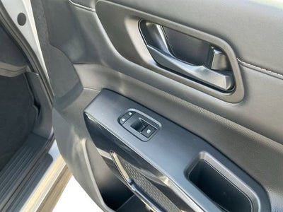 2025 Nissan Pathfinder SV FWD