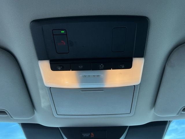 2025 Nissan Pathfinder SV FWD