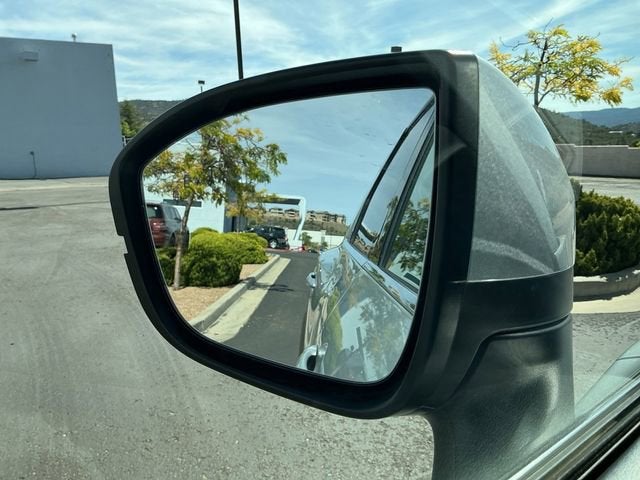 2025 Nissan Pathfinder SV FWD
