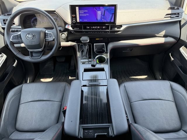 2025 Toyota Sienna XSE