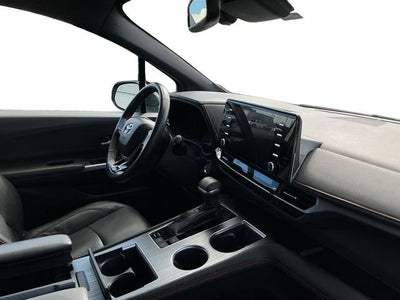 2022 Toyota Sienna XSE