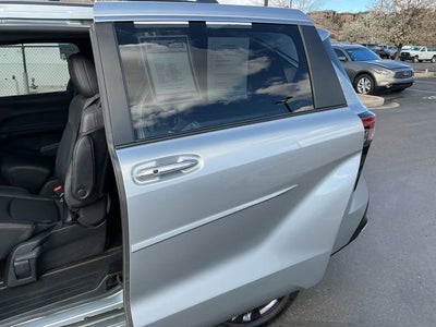 2022 Toyota Sienna XSE