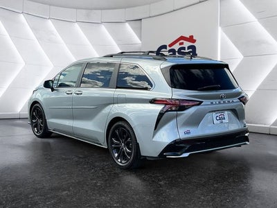 2022 Toyota Sienna XSE