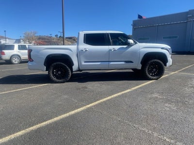 2024 Toyota Tundra Hybrid Platinum 4WD