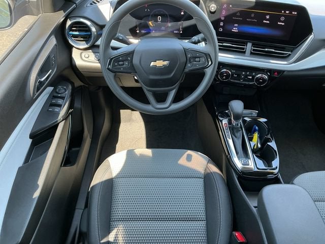 2026 Chevrolet Trax LT - Photo 12