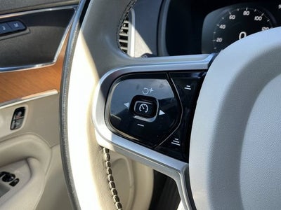 2022 Volvo XC90 Recharge Plug-In Hybrid T8 Inscription Expression 6 Passenger