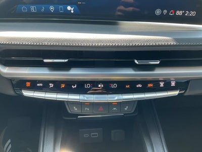 2024 Cadillac XT4 Premium Luxury