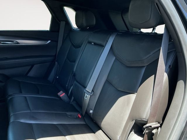 2022 Cadillac XT5 Luxury